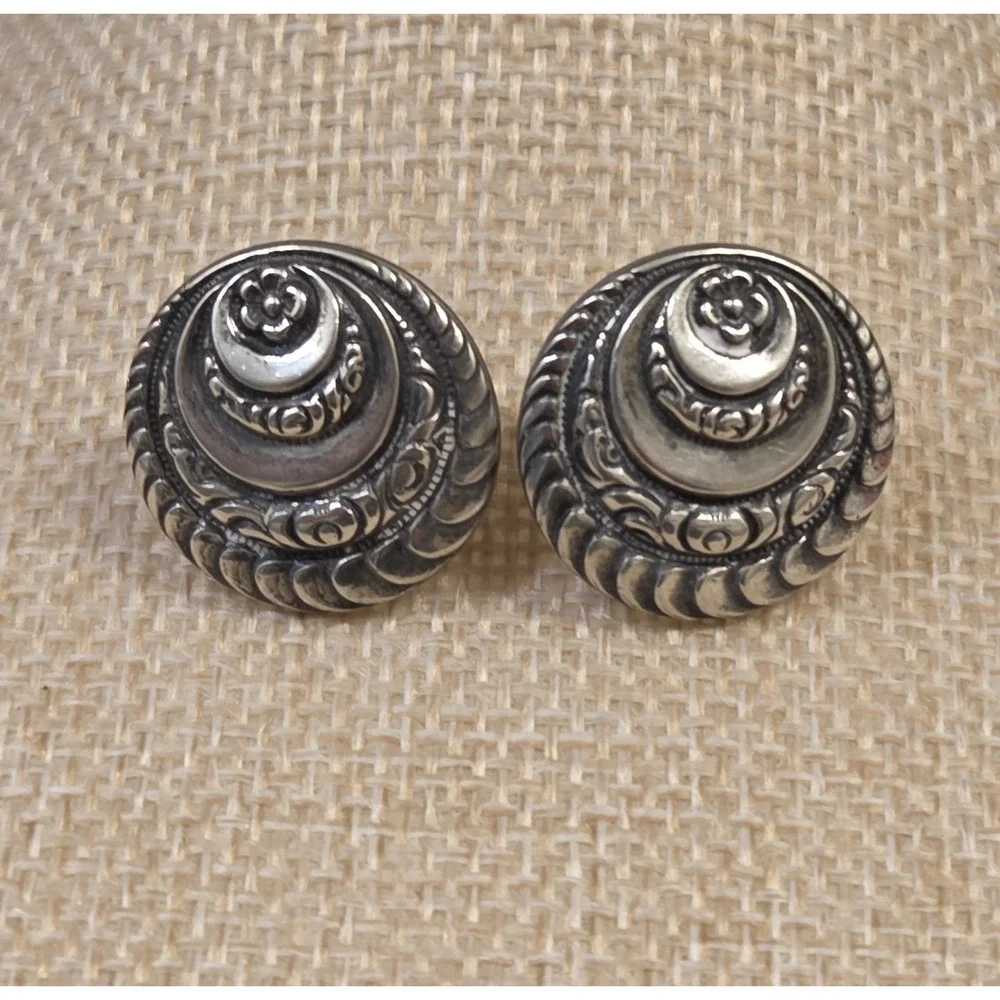 Unique‎ Vintage Sterling Silver Screw Back Earrings